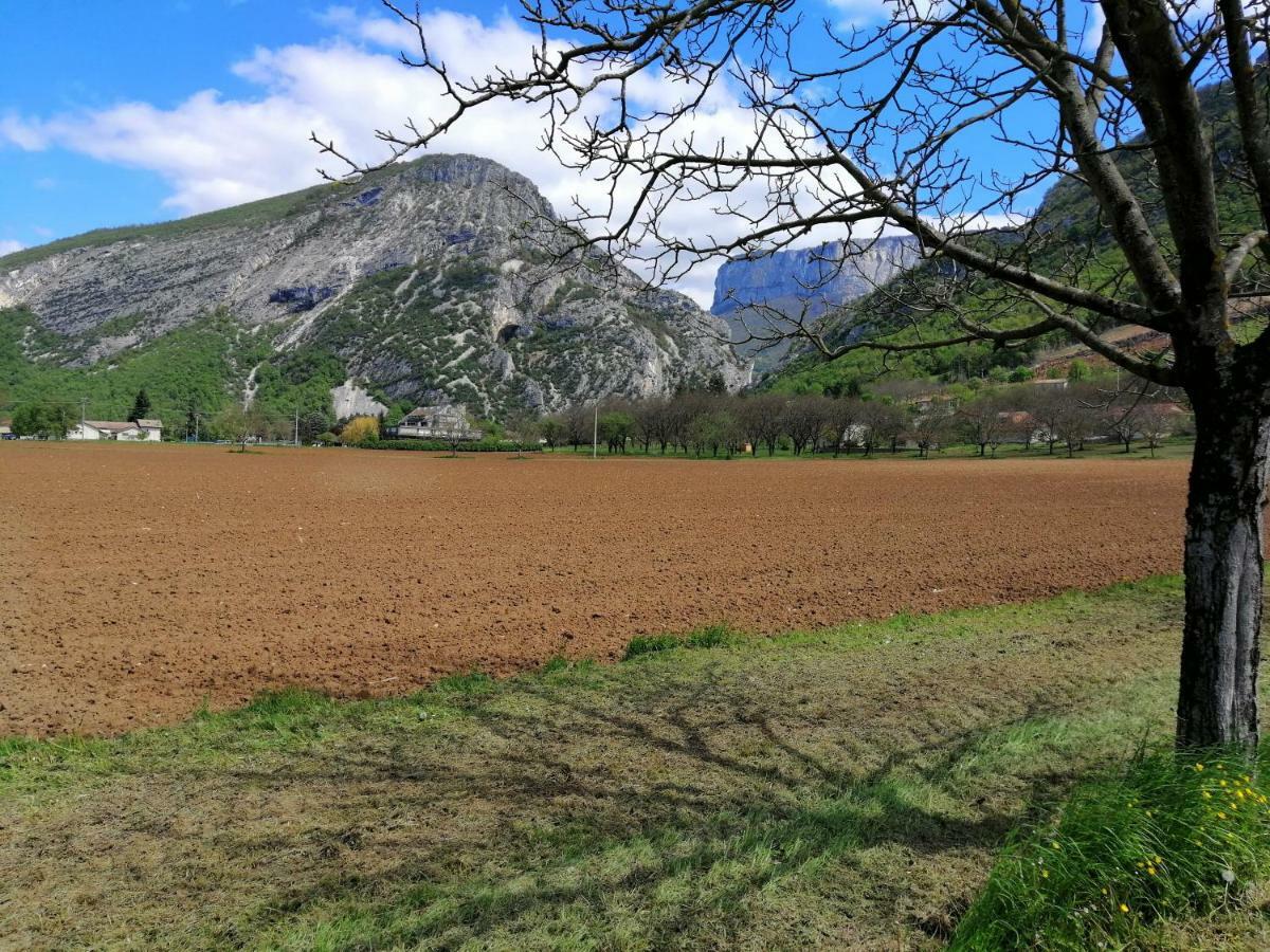 La Grande Chambre Saint-Jean-en-Royans Kültér fotó